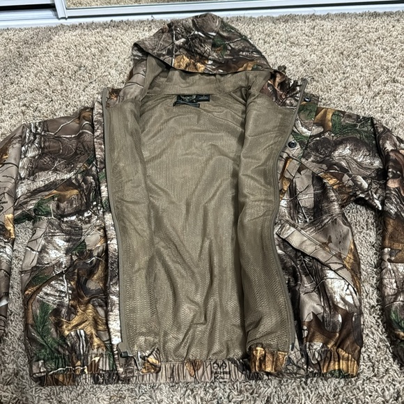 Realtree Jacket - Picture 4 of 8